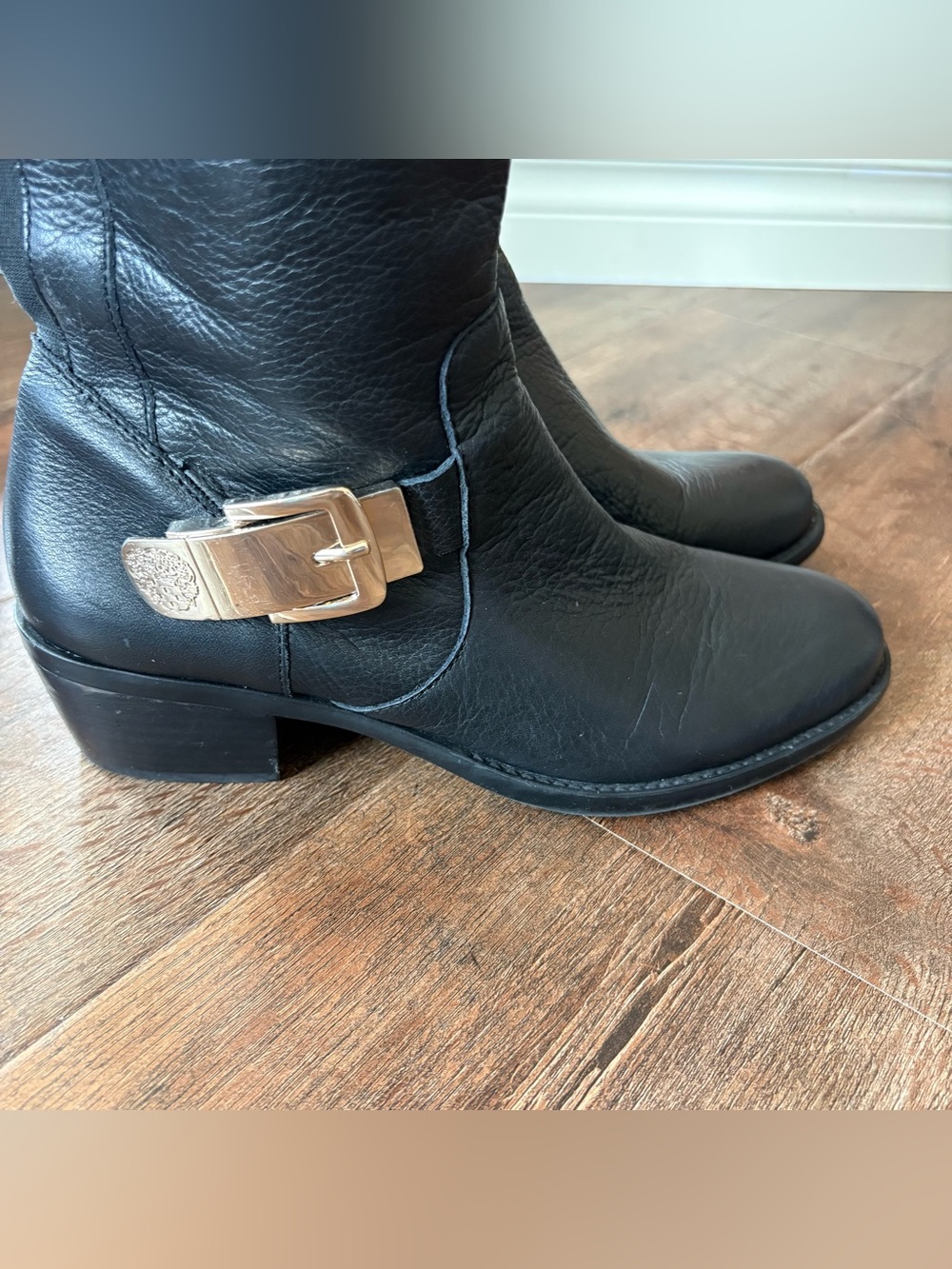 Vince Camuto Women’s 8.5M Black Leather Knee High Riding Boots Side Zip Buckle - Picture 6 of 16